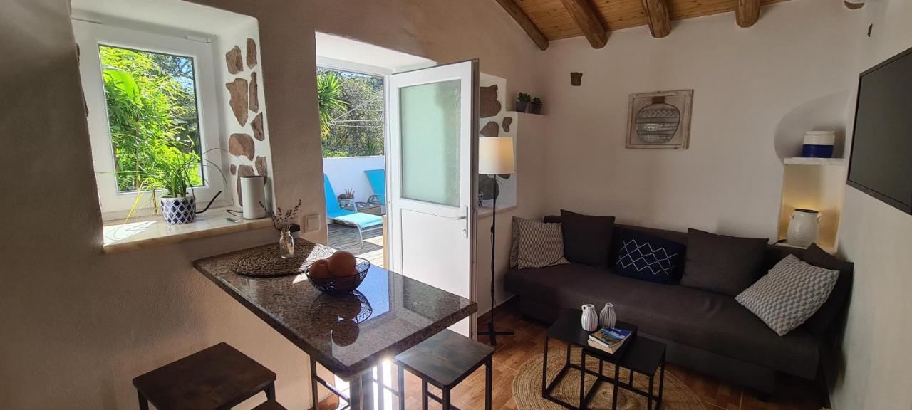 Beautiful House In Stunning Nature, 22 Minutes From Beaches, 5 Minutes To Lake, Air Condition Cool And Heat, And Very Fast Internet In All Rooms, Dishwasher, Washing Machine And Induction Cooking Silves Ngoại thất bức ảnh